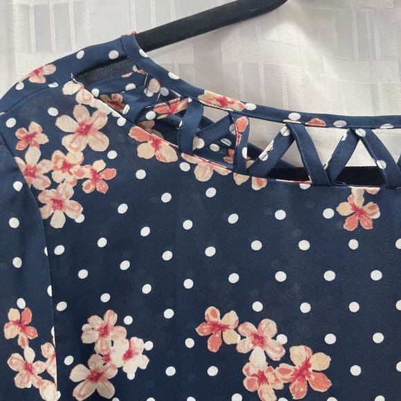 Counterparts Women Top Size M Color Blue Floral Zipper - Picture 11 of 12